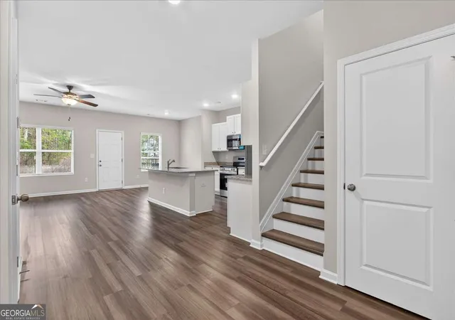 3rd image of 126 Brexley Dr, Calhoun, GA 30701 | MLS# 10777240