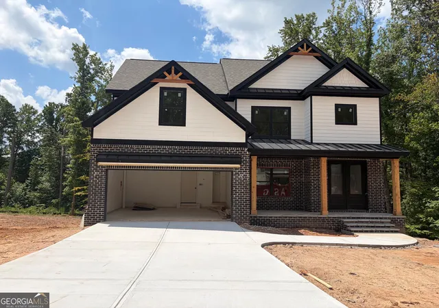 2nd image of 8275 Crooked Creek Dr, Cumming, GA 30028 | MLS# 10811584