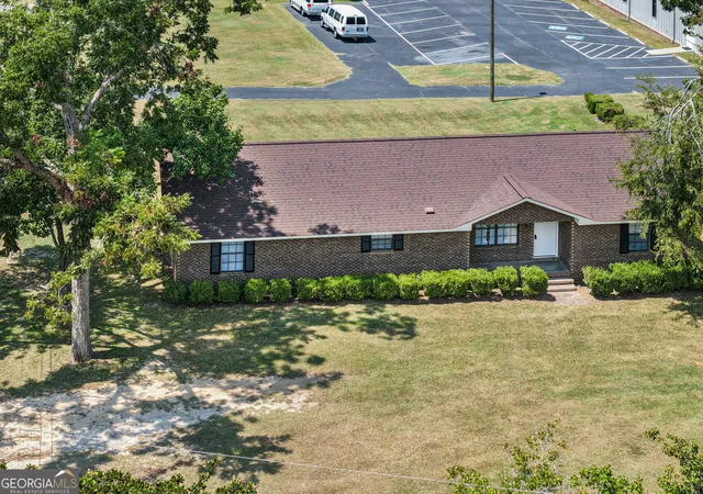 4th image of 133 S Richardson St, Mount Vernon, GA 30445 | MLS# 10833186
