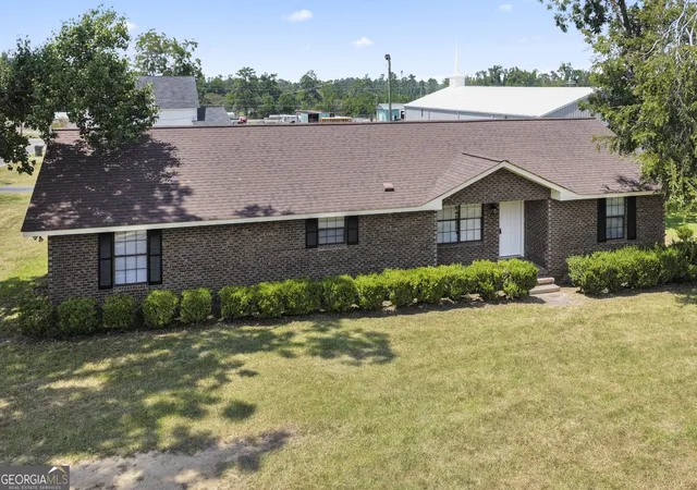 5th image of 133 S Richardson St, Mount Vernon, GA 30445 | MLS# 10833186