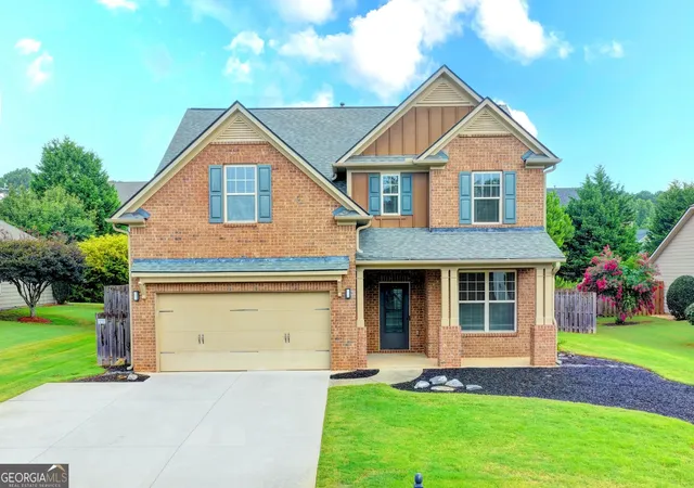 Photo 1 of Sale Pending at 515 Creekshire Cir, Canton, GA 30115 | MLS# 10824711 | Listing updated on 2026-09-08