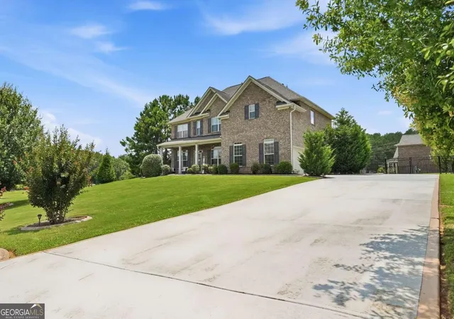 Photo 3 of Single family home for sale at 15 Granville Ln, Covington, GA 30016 | MLS# 10795269 | Listing updated on 2026-09-01