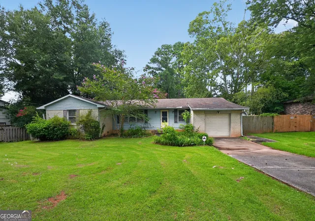 Photo 1 of Single family home for sale at 2336 Carnes Rd, Jonesboro, GA 30236 | MLS# 10808003 | Listing updated on 2026-09-09