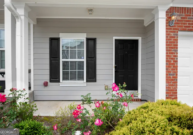 Photo 2 of Townhouse for sale at 3194 Cedar Glade Ln, Buford, GA 30519 | MLS# 10754149 | Listing updated on 2026-09-04
