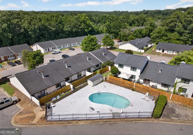 2nd image of 595 Macon Hwy, Athens, GA 30606