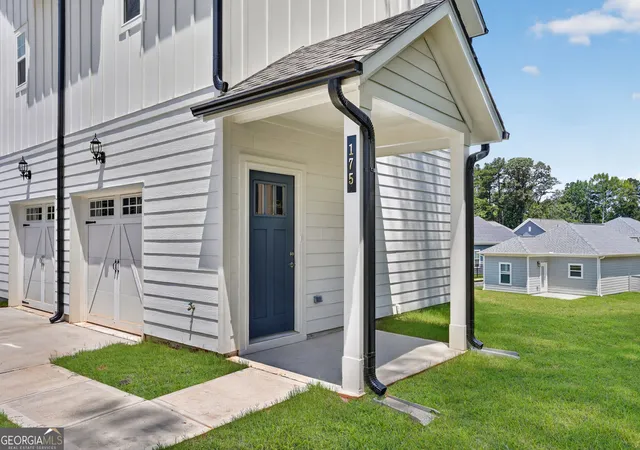 Photo 2 of Townhouse for sale at 175 Bartow St #LOT 9, Fayetteville, GA 30214 | MLS# 10821644 | Listing updated on 2026-09-05