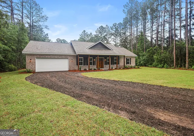 Photo 2 of Single family home for sale at 112 Dixie Dr, Springfield, GA 31329 | MLS# 10772125 | Listing updated on 2026-09-07