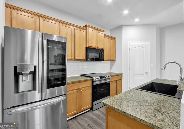 2nd image of 541 Woodland Park Ter, Lawrenceville, GA 30043 | MLS# 10827520