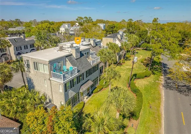 2nd image of 1035 Beachview Dr, St. Simons, GA 31522