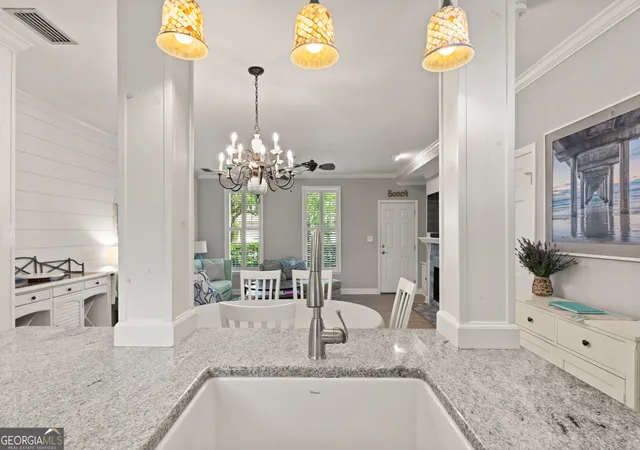 5th image of 1035 Beachview Dr, St. Simons, GA 31522