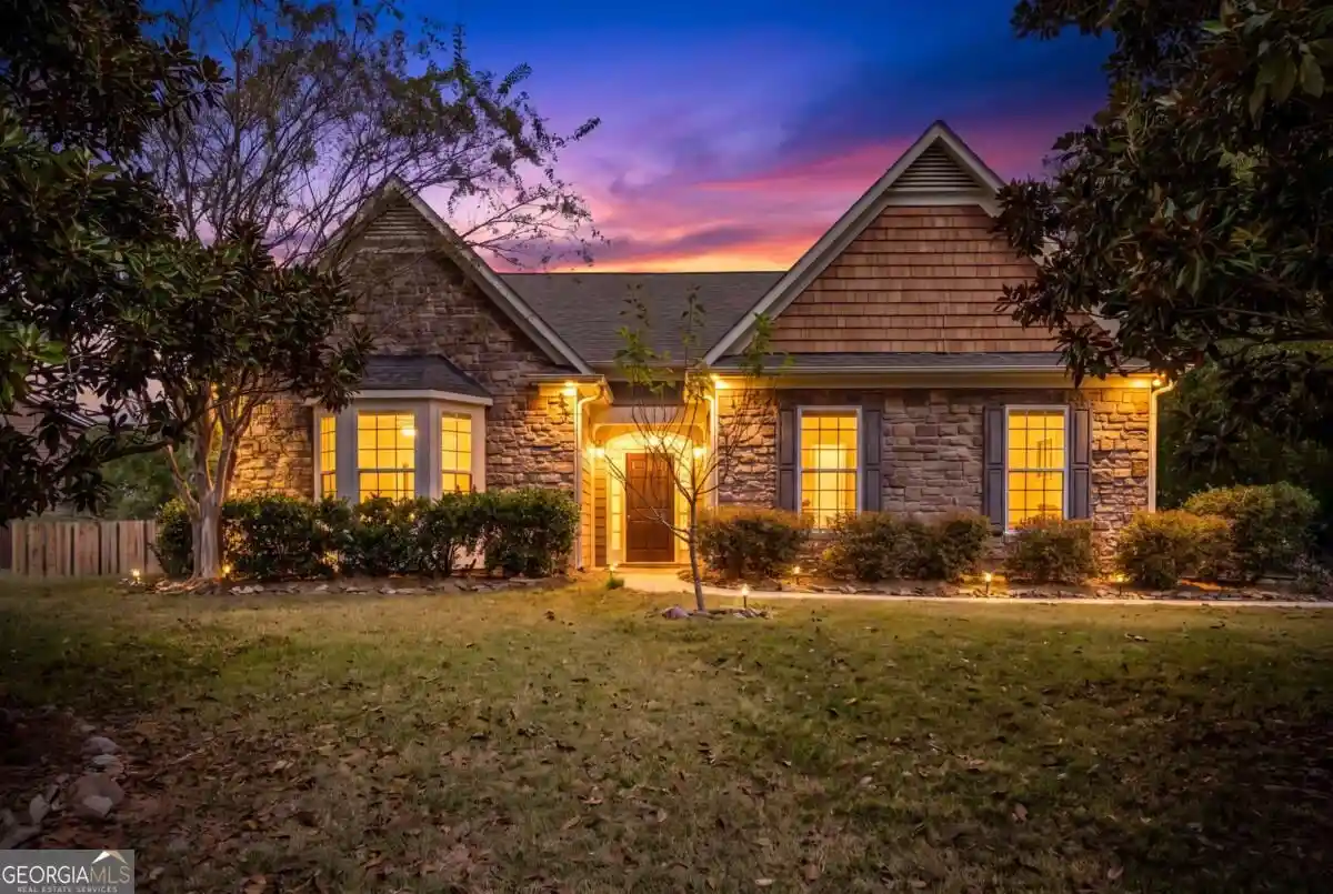 Photo 1 of Single family home for sale at 5015 Skylark Crk Ct, Cumming, GA 30028 | MLS# 10875689 | Listing updated on 2026-10-22
