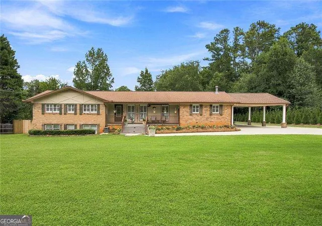 Photo 1 of Single family home for sale at 2779 Bob Cox Rd, Marietta, GA 30064 | MLS# 10825912 | Listing updated on 2026-08-28
