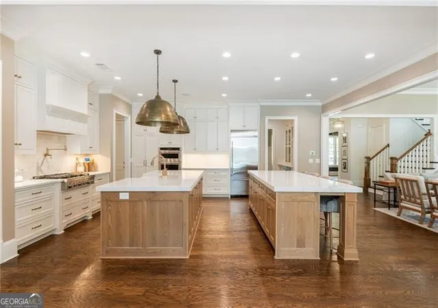 Photo 3 of Mansion for sale at 4184 Thompson Ml Rd, Buford, GA 30519 | MLS# 10737135 | Listing updated on 2026-05-04
