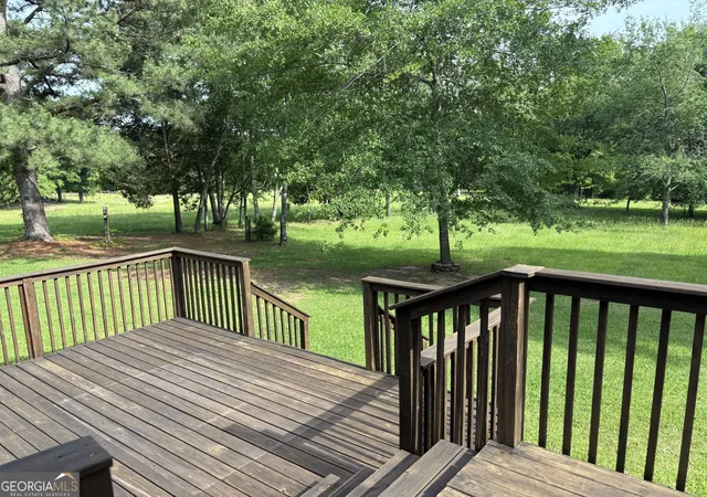 Photo 4 of Single family home for sale at 1402 Dewey St, Griffin, GA 30223 | MLS# 10830044 | Listing updated on 2026-09-21
