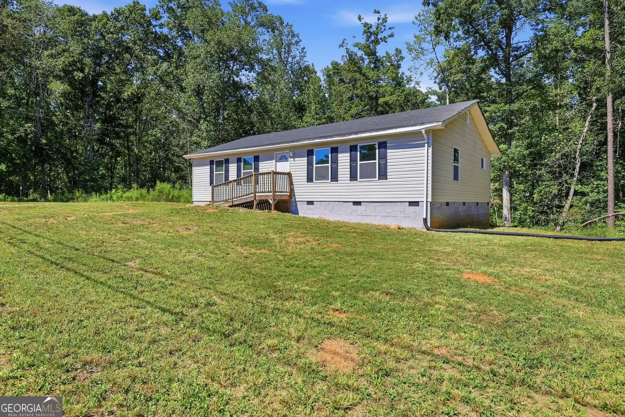 Photo 1 of Single family home for sale at 2421 E Silver Shls Rd, Toccoa, GA 30577 | MLS# 10855310 | Listing updated on 2026-10-13