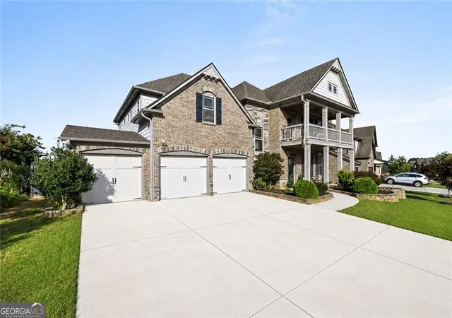 Photo 3 of Sale Pending at 1331 Palouse Hills Pl, Lawrenceville, GA 30044 | MLS# 10826180 | Listing updated on 2026-09-12