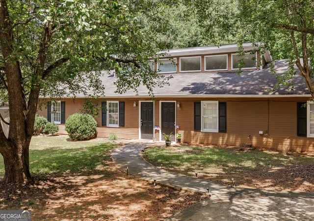 Photo 2 of Sale Pending at 110/112 Loblolly Dr, Athens, GA 30601 | MLS# 10828829 | Listing updated on 2026-08-24