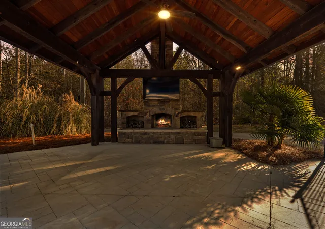 Photo 3 of Mansion for sale at 4101 W Ellis Rd, Griffin, GA 30223 | MLS# 10819157 | Listing updated on 2026-10-04
