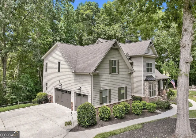 Photo 4 of Single family home for sale at 5686 Old Wilkie Rd, Gainesville, GA 30506 | MLS# 10813093 | Listing updated on 2026-09-11