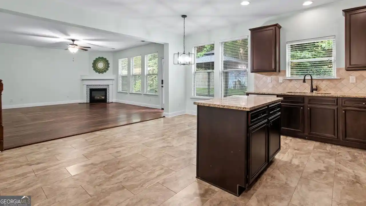 Photo 4 of Single family home for sale at 4435 Fourth Rail Ln, Cumming, GA 30040 | MLS# 10826330 | Listing updated on 2026-10-27