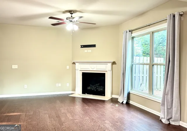 Photo 4 of Townhouse for sale at 2885 Maple Park Pl, Cumming, GA 30041 | MLS# 10798558 | Listing updated on 2026-09-28