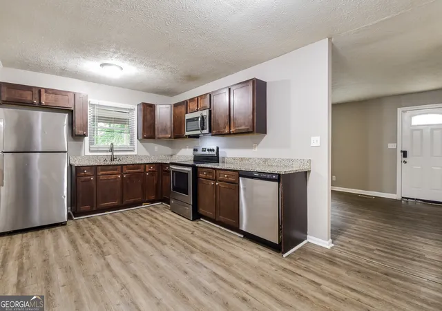 5th image of 3911 Cornell Blvd Sw, Atlanta, GA 30331 | MLS# 10608402