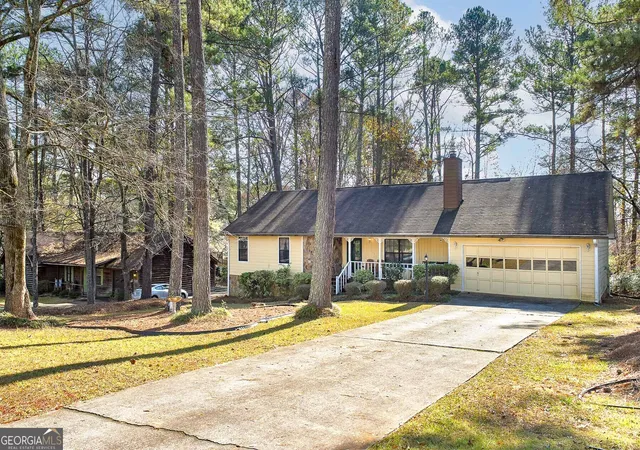 image of 1914 Lullwater Cir, Jonesboro, GA 30236 | MLS# 10651398