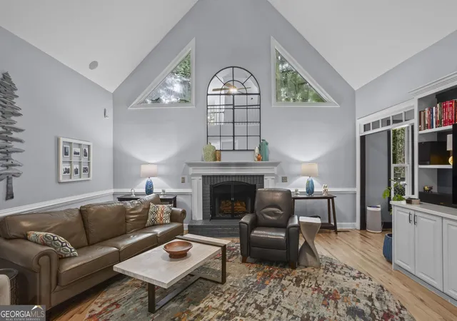 Photo 2 of Single family home for sale at 2598 Cricket Ct Nw, Marietta, GA 30064 | MLS# 10784319 | Listing updated on 2026-09-18