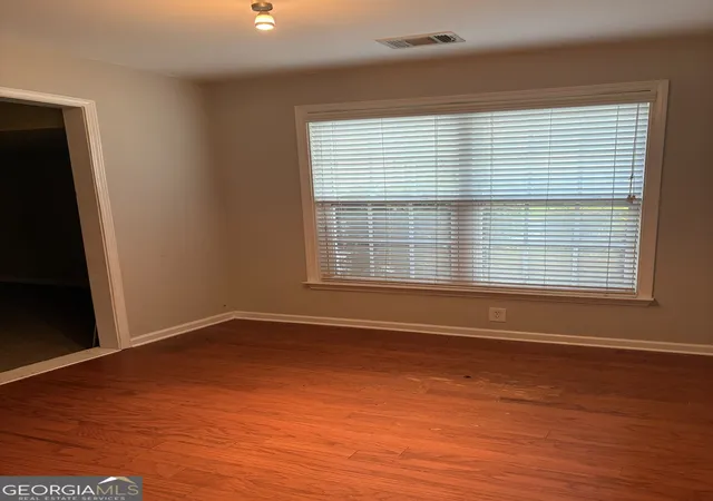 Photo 1 of Single family home for sale at 3289 Wellington Walk Sw, Atlanta, GA 30331 | MLS# 10826797 | Listing updated on 2026-08-29