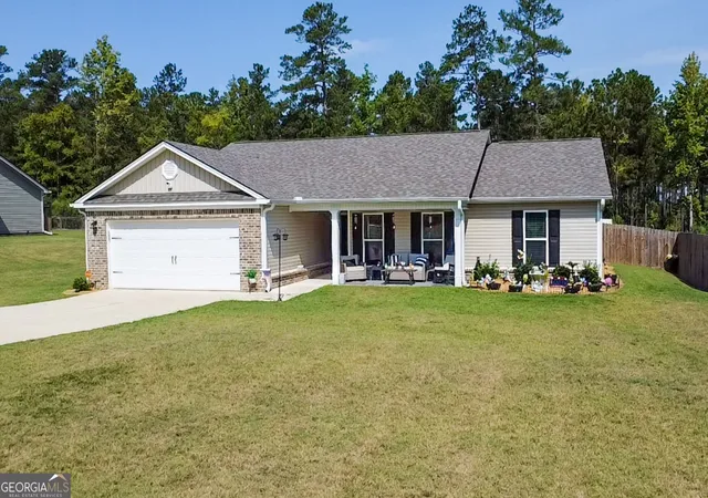 1st image of 426 Riley Cir Nw, Milledgeville, GA 31061 | MLS# 10829223