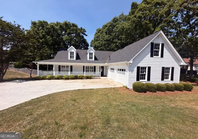 1st image of 520 Fawn Ln, Loganville, GA 30052 | MLS# 10741587