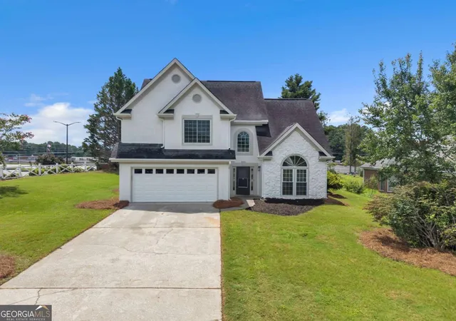 Photo 1 of Single family home for sale at 9757 Washington Cir, Jonesboro, GA 30238 | MLS# 10827993 | Listing updated on 2026-09-28