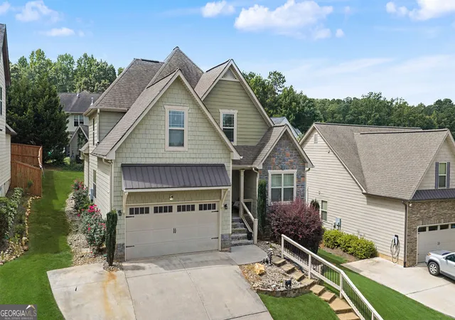 Photo 3 of Single family home for sale at 102 Brookstone Dr, Carrollton, GA 30116 | MLS# 10803768 | Listing updated on 2026-08-04
