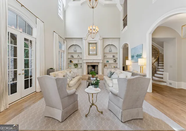 Photo 3 of Mansion for sale at 4235 Regency Ct Nw, Atlanta, GA 30327 | MLS# 10753928 | Listing updated on 2026-09-08