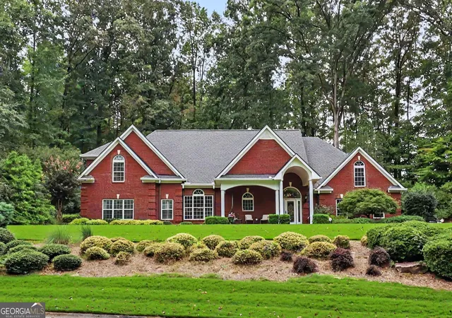Photo 1 of Single family home for sale at 272 Glen Lake Dr, Hoschton, GA 30548 | MLS# 10836337 | Listing updated on 2026-08-31