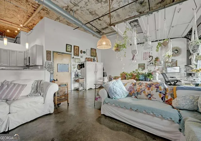 Listing Photo 3 - Condo for sale in building located at 881 Memorial Dr Se, Atlanta, GA 30316 - Unit #117