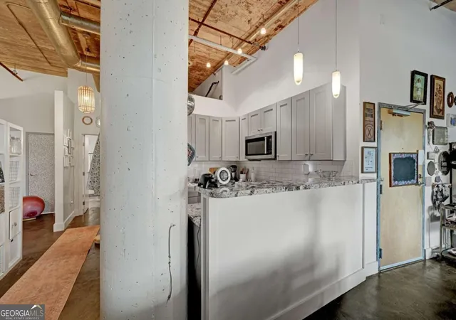 Listing Photo 5 - Condo for sale in building located at 881 Memorial Dr Se, Atlanta, GA 30316 - Unit #117
