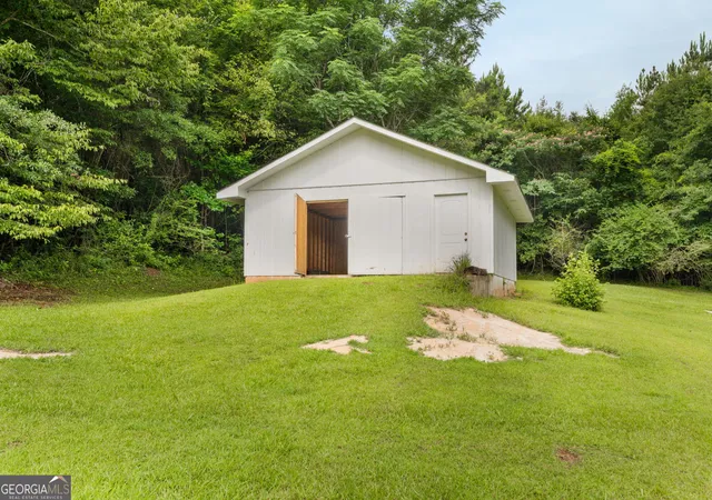 Photo 3 of Single family home for sale at 2777 Glen Echo Dr, Lizella, GA 31052 | MLS# 10787443 | Listing updated on 2026-09-14