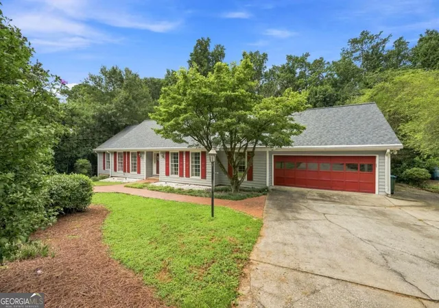 1st image of 1599 Rangewood Dr Sw, Lilburn, GA 30047 | MLS# 10823054