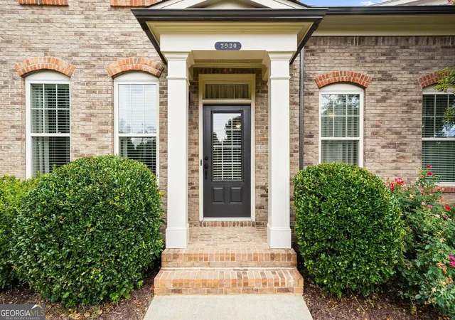 Photo 3 of Sale Pending at 7920 Pierpoint Ln, Alpharetta, GA 30005 | MLS# 10835339 | Listing updated on 2026-10-12