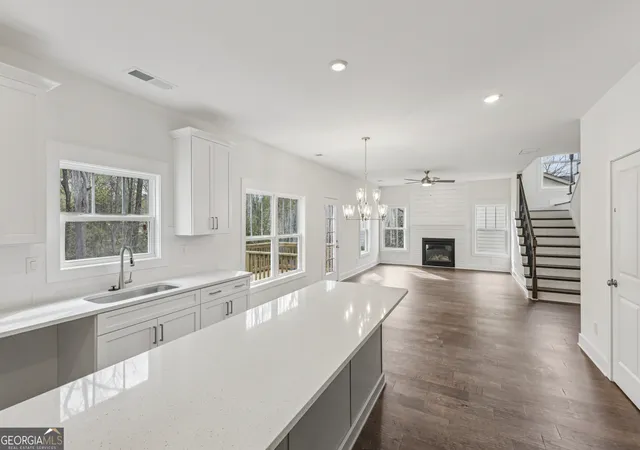 Photo 3 of Sale Pending at 2637 Mills Bnd, Decatur, GA 30034 | MLS# 10712684 | Listing updated on 2026-09-16