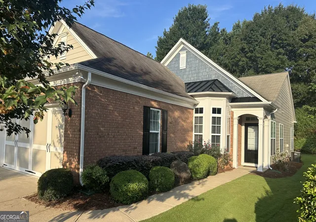 Photo 1 of Single family home for sale at 6372 Rockpoint Ln, Hoschton, GA 30548 | MLS# 10761850 | Listing updated on 2026-10-04