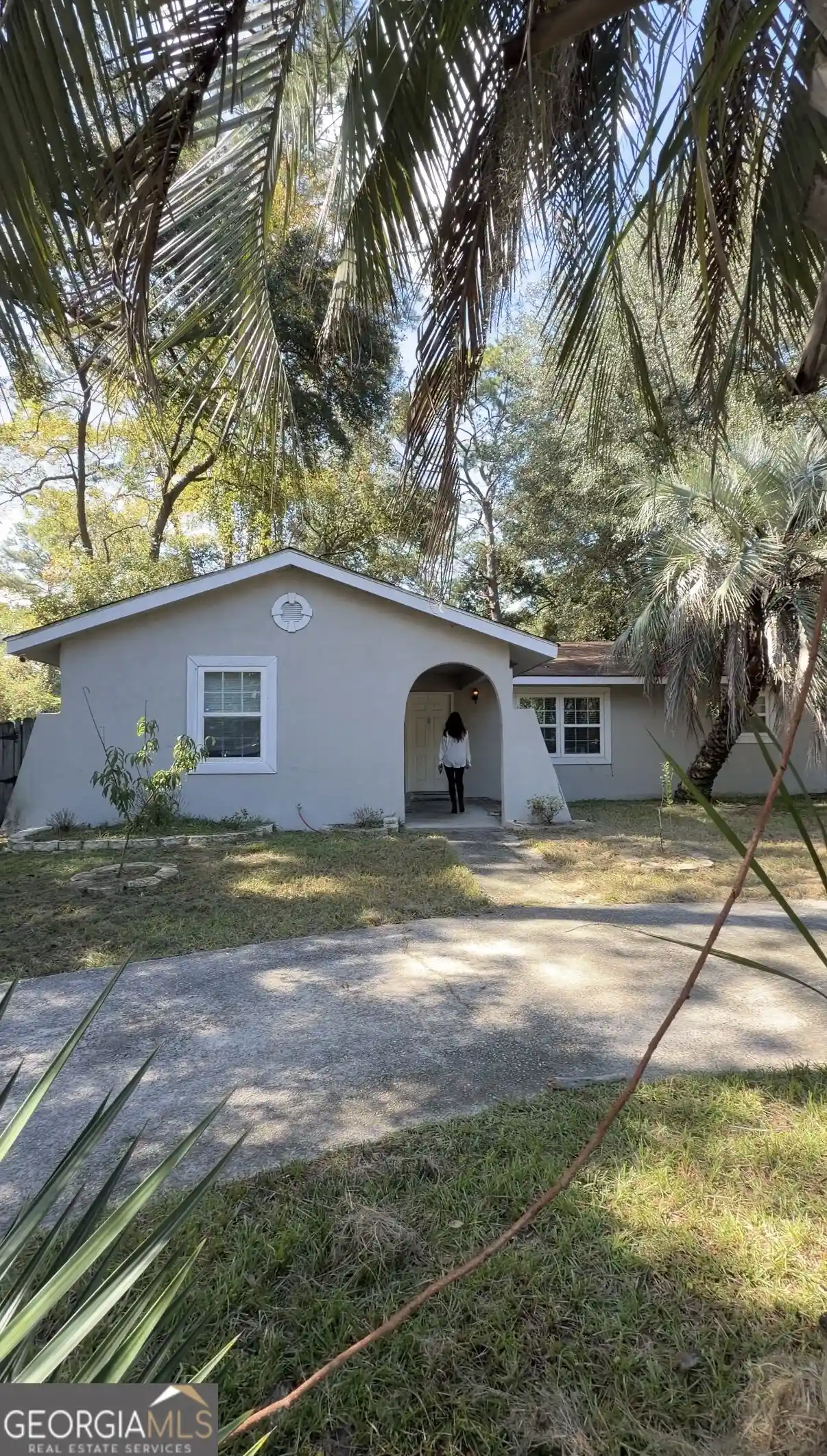 Photo 1 of Single family home for sale at 617 Westmoreland Dr, Hinesville, GA 31313 | MLS# 10874337 | Listing updated on 2026-10-16