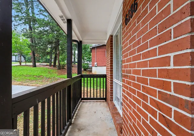 Photo 3 of Single family home for sale at 6186 Green Acres Dr Sw, Covington, GA 30014 | MLS# 10826131 | Listing updated on 2026-09-07