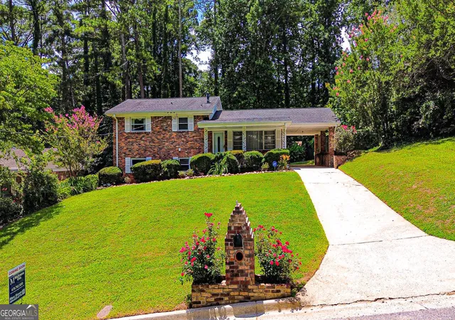 Photo 2 of Sale Pending at 3418 Valley Ridge Ter Sw, Atlanta, GA 30331 | MLS# 10798428 | Listing updated on 2026-09-11