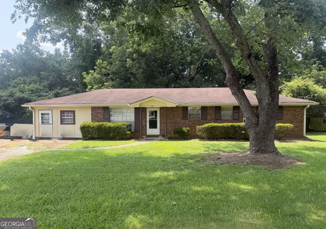 1st image of 147 Cole St, Fairburn, GA 30213 | MLS# 10824586