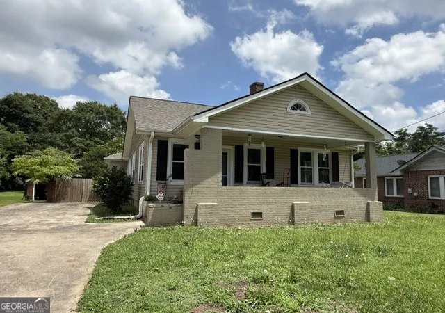 Homes for sale in Elberton, GA | 139 Myrtle St, Elberton, GA 30635 | MLS# 10679768