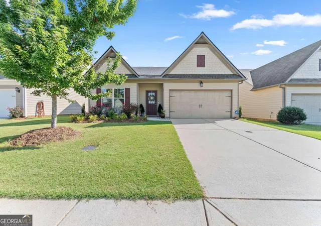 2nd image of 740 Independence Ave, Pendergrass, GA 30567 | MLS# 10800860