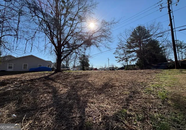 4th image of 555 Lawrence St Ne, Marietta, GA 30060 | MLS# 10700912