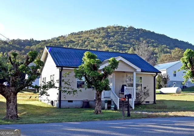 Photo 1 of Single family home for sale at 34 Kimsey St, Blairsville, GA 30512 | MLS# 10879874 | Listing updated on 2026-10-27